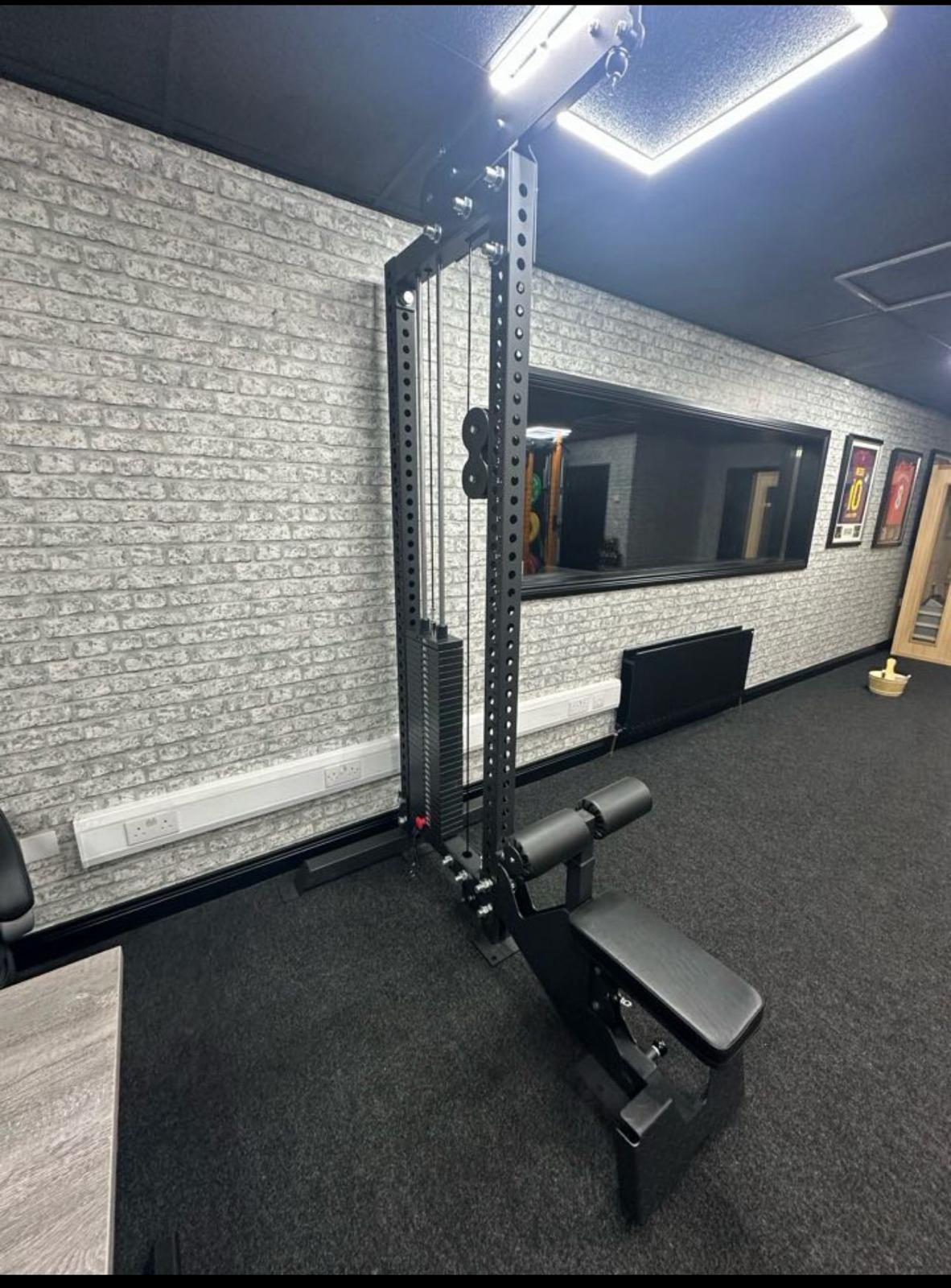 Lat Pull Down Machine